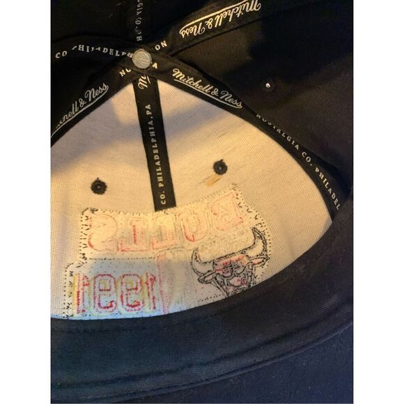 Chicago Bulls 1991 Champions Mitchell & Ness Hat Snapback Cap - Picture 6 of 9